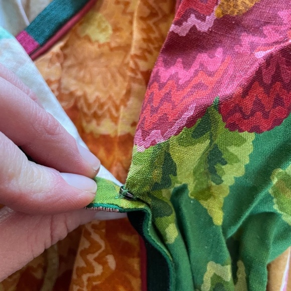 FARM Rio Puff Ruffle Sleeve Wrap Top in Floral NWT size small - Picture 14 of 16